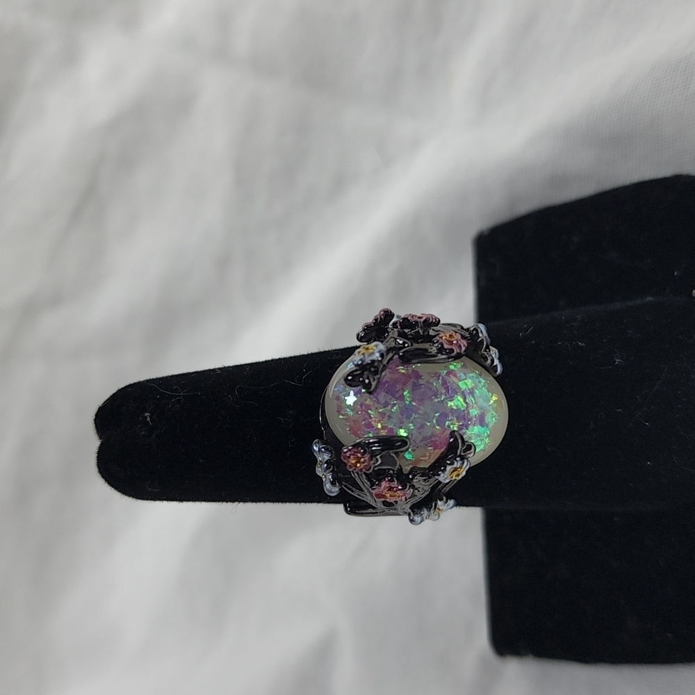 OPAL DAISY RING - Picture 7 of 7